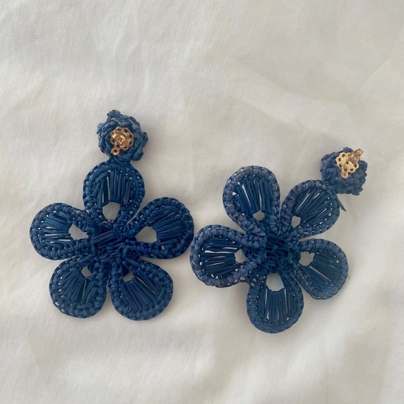 Navy Hibiscus Flower Iraca Palm Earrings - Picture 2 of 5